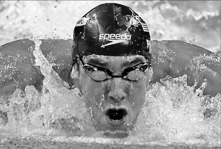 Phelps flies to another gold