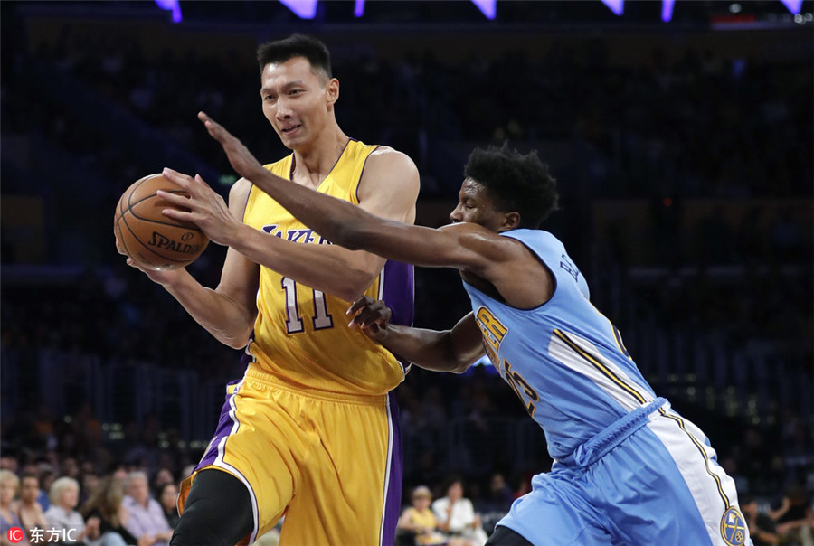 China's Yi shows up in Lakers' 1st preseason game