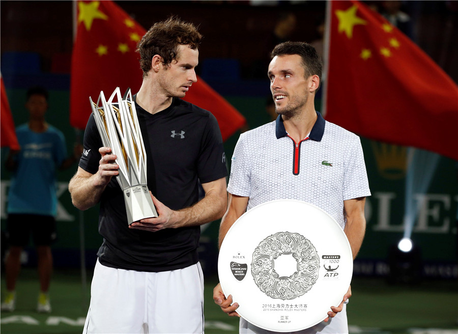 Andy Murray wins men's singles at Shanghai Masters