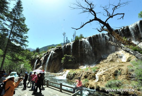 Jiuzhaigou tourism industry recovered after quake