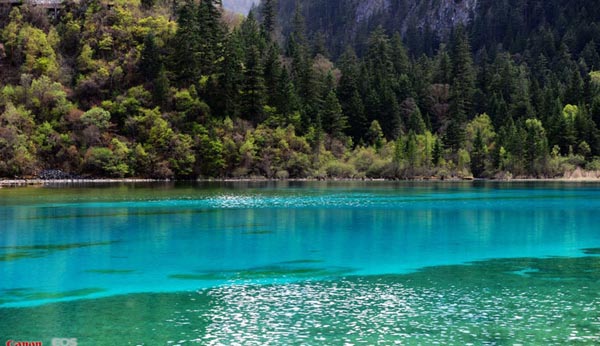 Amazing Jiuzhai Valley