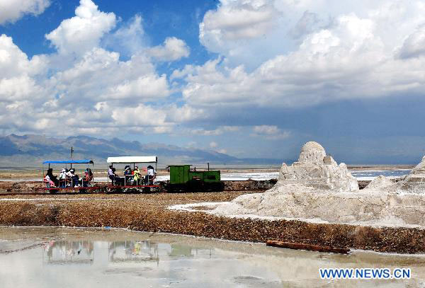 Enthralling scenery of Chaka Salt Lake