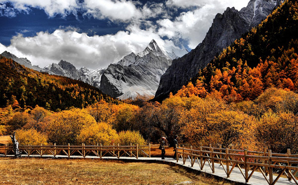 Picturesque scenery of Daocheng