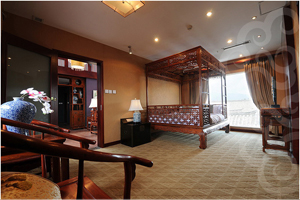 Lijiang Château L' Act Hotel