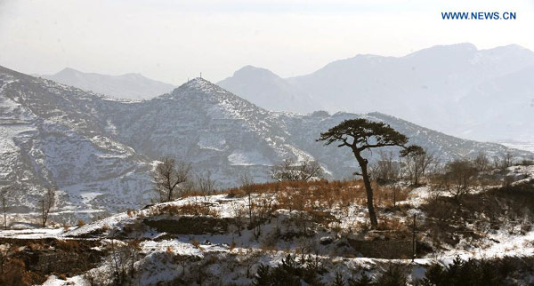 Winter scenery of Hengshan Mountain