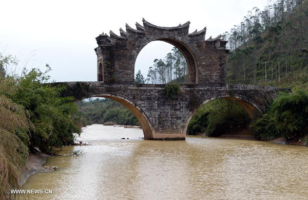 Taiping bridge set up for over 200 years in Jiangxi