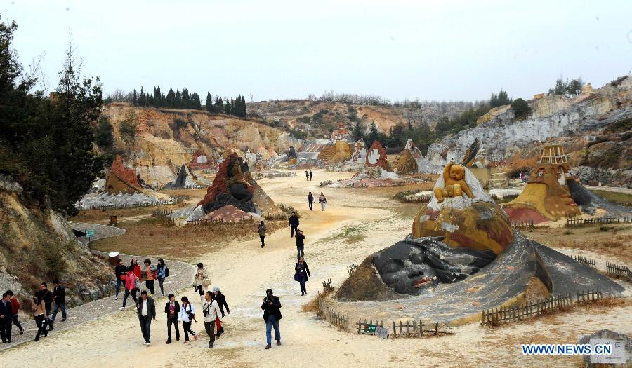 Geological wonders viewed in Shalin scenic area