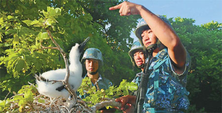 Cruises sail to Xisha Islands