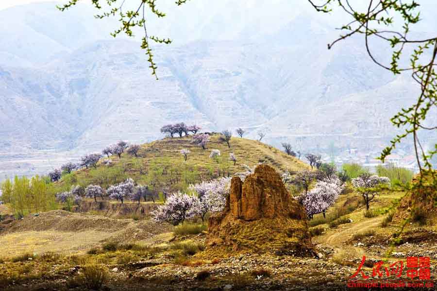 Shoukou fort: Xinghua village by the Great Wall