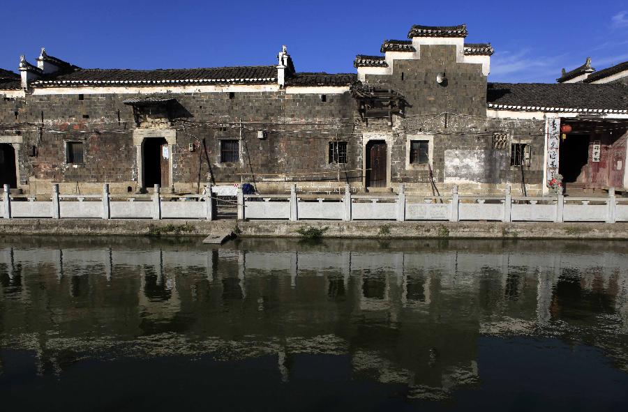 Heshe ancient village beside Poyang Lake