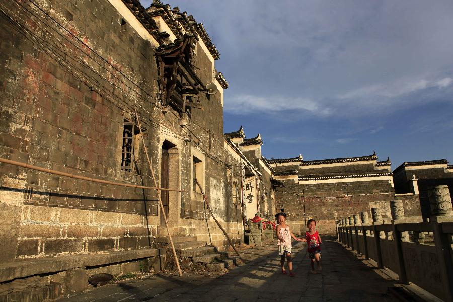 Heshe ancient village beside Poyang Lake