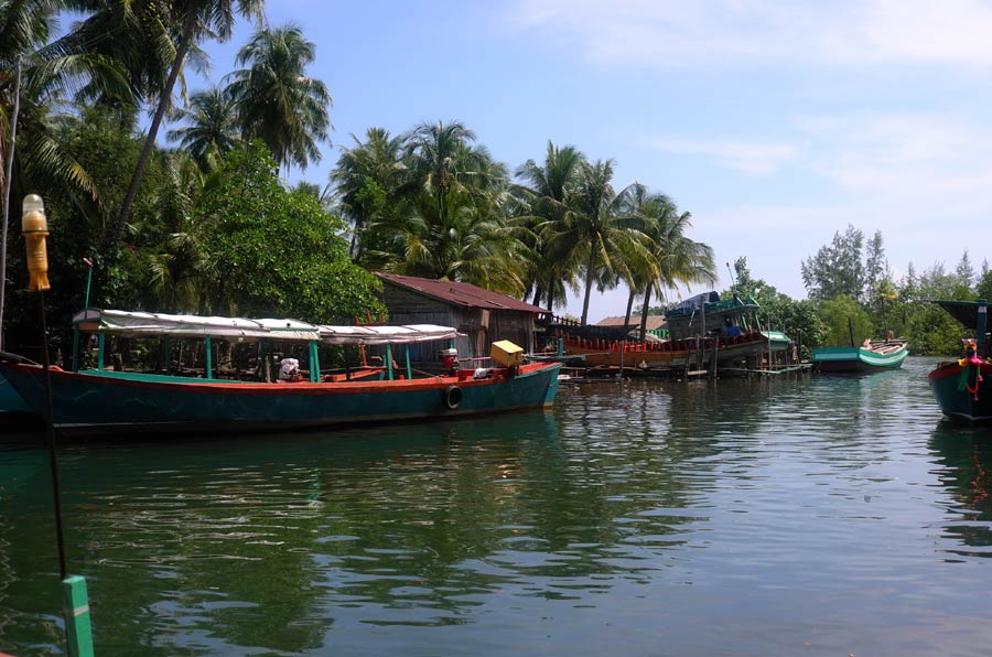 Ideal isles around Cambodia