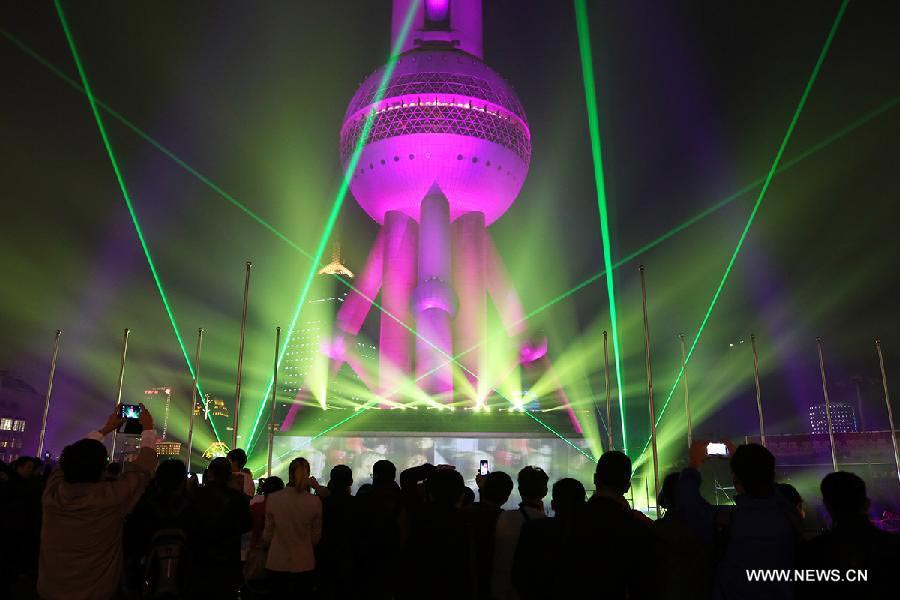 3D light show displayed in Shanghai