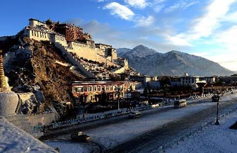 Beautiful winter scenery of Jiuzhaigou Valley