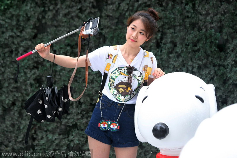 Snoopy delights fans in Shanghai