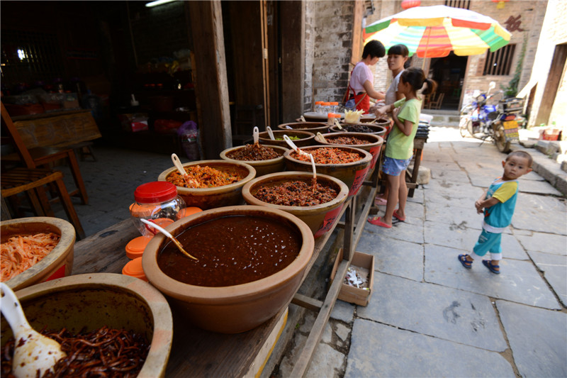 Thousand-year-old Huangyao town in deep mountains