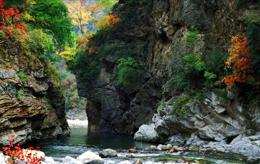 Qinling Mountain of Jinsi Grand Canyon