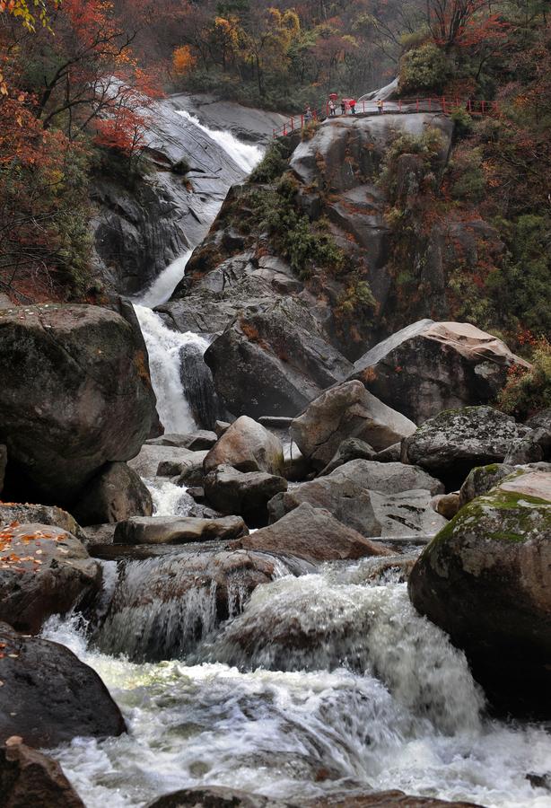 Yunwu Mountain in late autumn