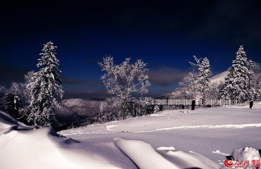 Snow-covered Erlanghe in Heilongjiang