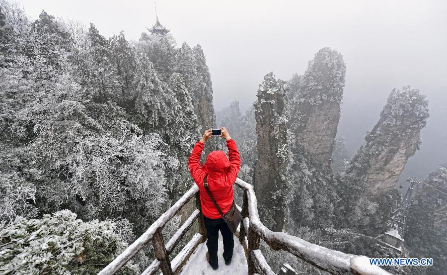 Amazing snow scenery of Zhangjiajie scenic spot in C China