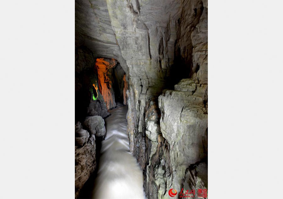 Tenglong Cave in Hubei