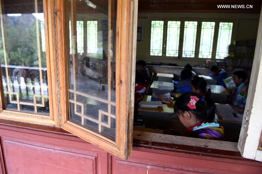 School enjoys views of natural heritage 'Three Rivers Flow'