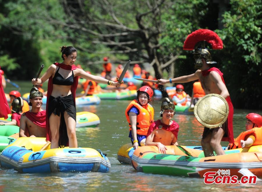 Scenic spot hires Spartans for publicity stunt