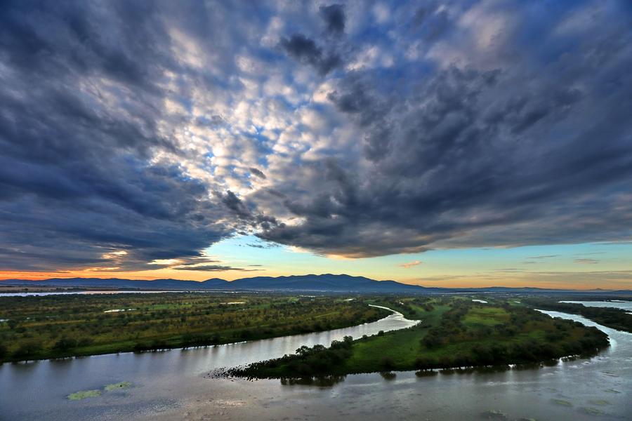 Scenery of Wusuli river along China-Russia border