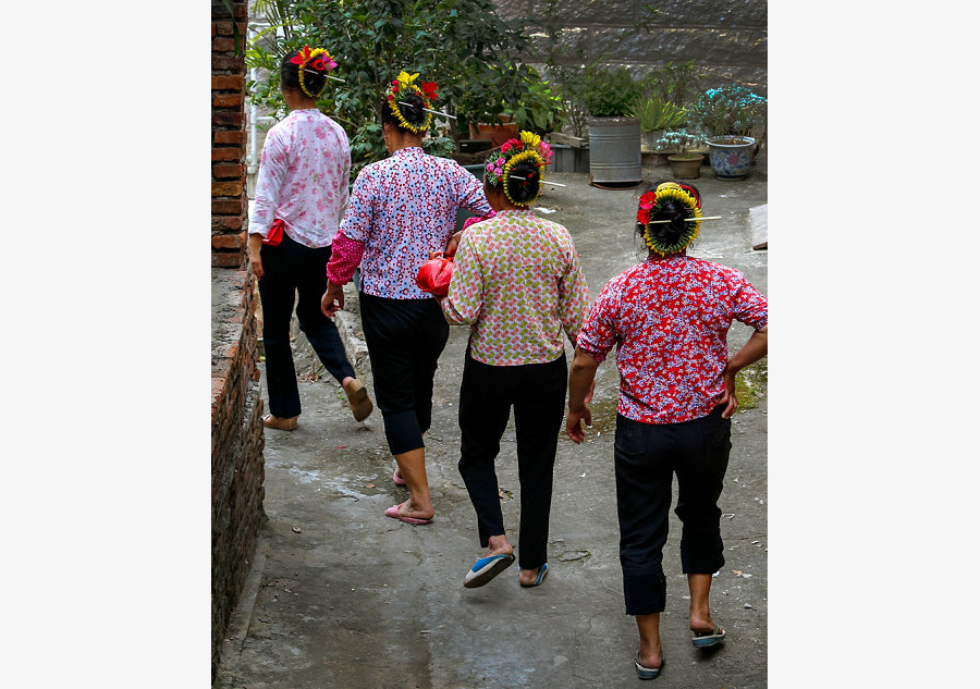 Quanzhou: City of vibrant colors, traditional dresses and salt