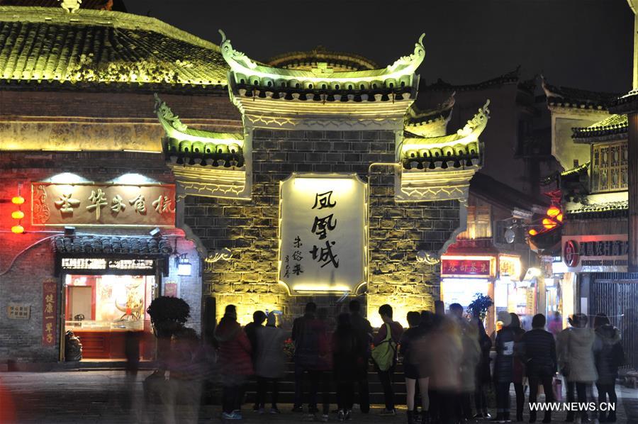 Night view of Fenghuang ancient town in China's Hunan