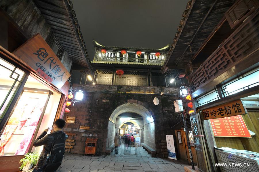 Night view of Fenghuang ancient town in China's Hunan