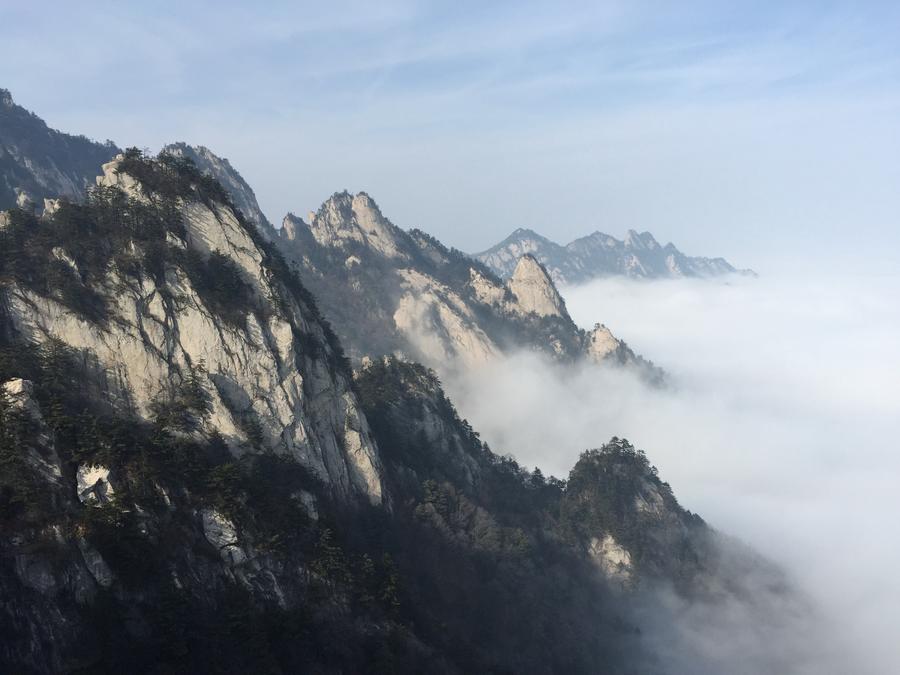Sea of clouds in Yaoshan Mountain in Henan