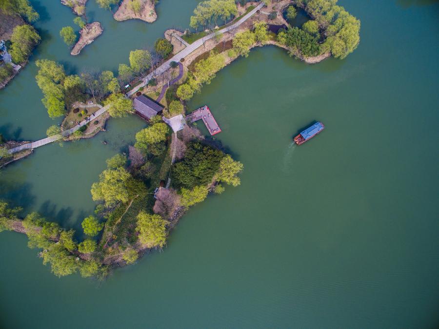 Scenery of Taihu Lake in Zhejiang