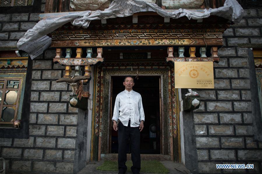 Family inns attract tourists in Tibet