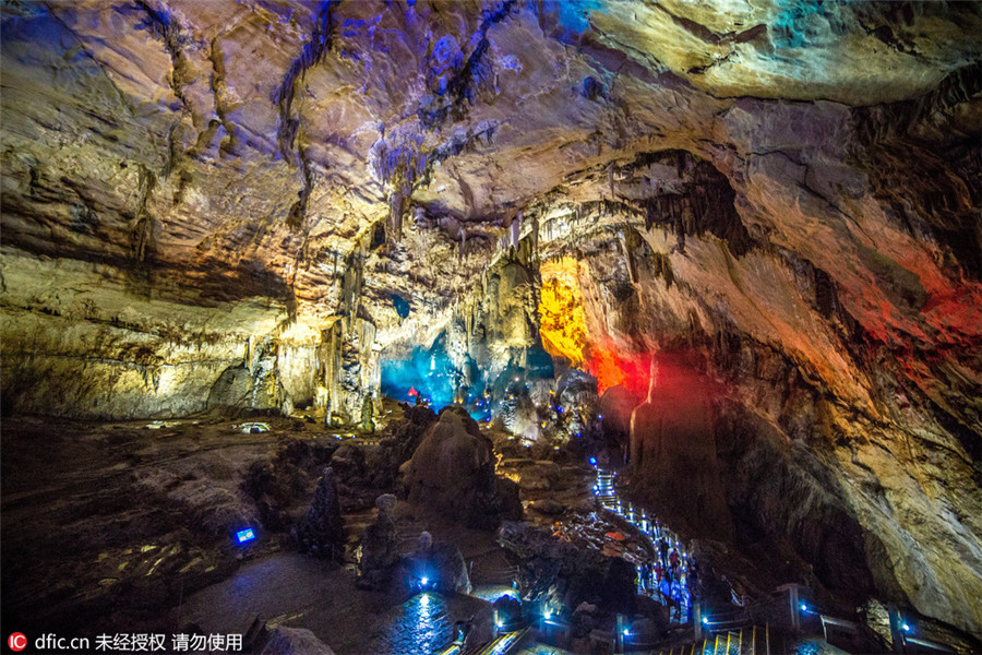Zhijin Cave: Most beautiful Karst cave in China