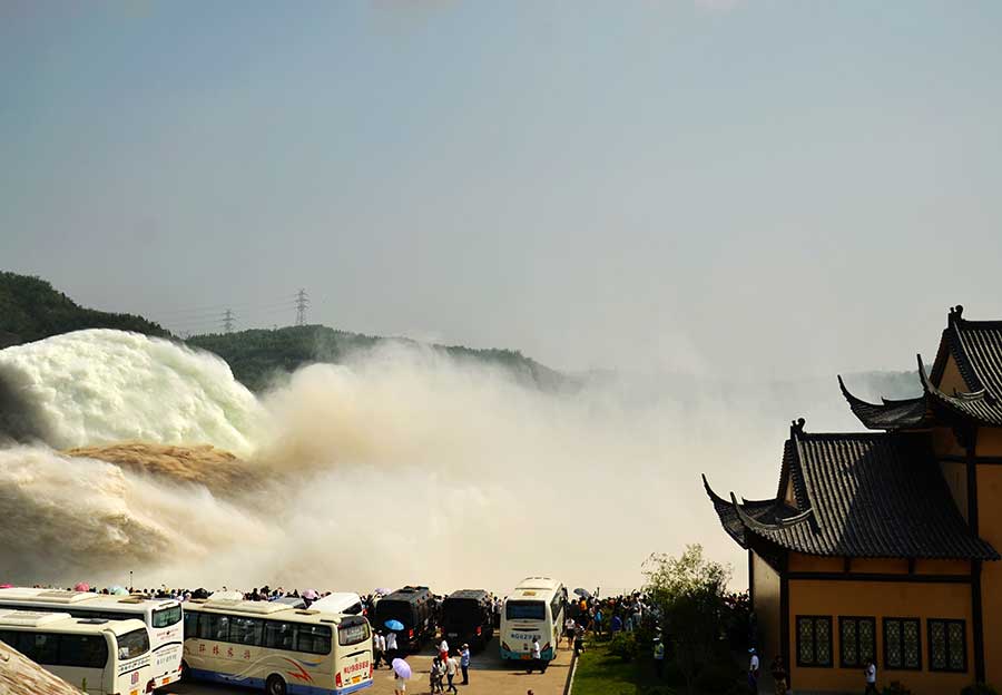 Scenery of Xiaolangdi Dam on Yellow River