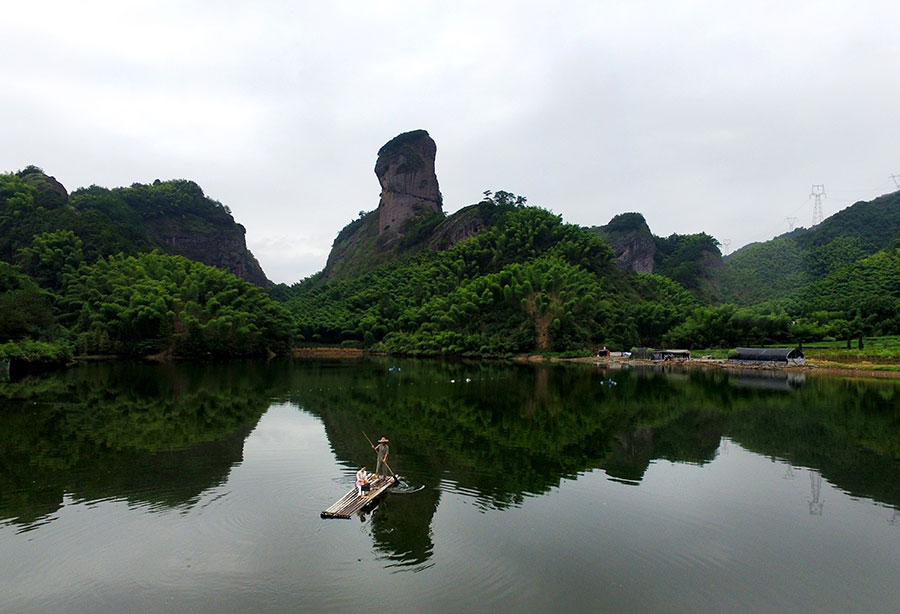 Little Lijiang River in Zhejiang ideal for rafting