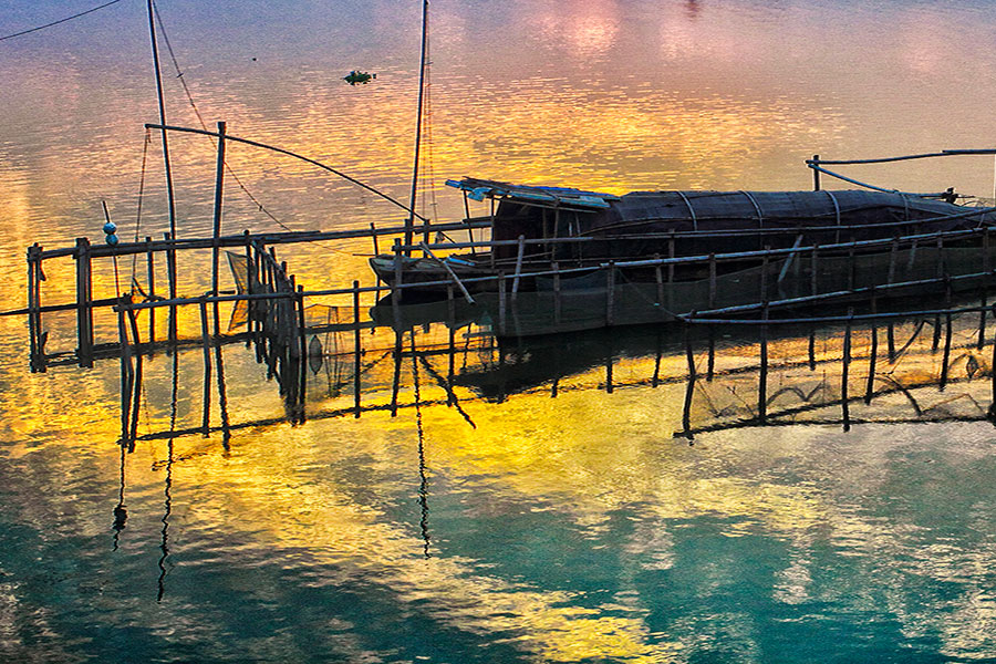 Mesmerizing rosy sunset seen in Jinghu wetland park