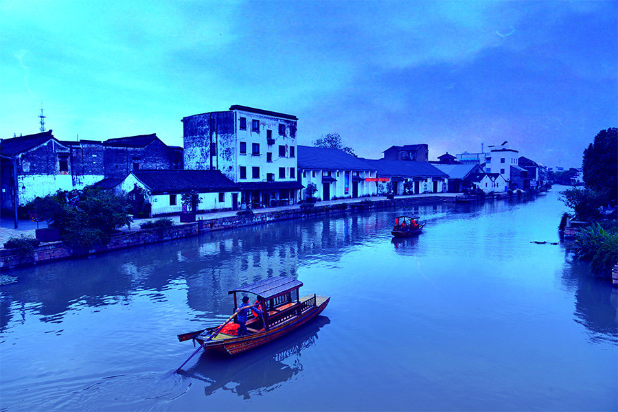 Zhenze ancient town: A living brush drawing