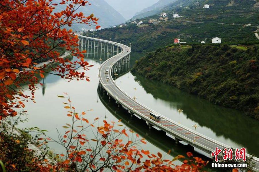 Scenic over-water bridge in Hubei