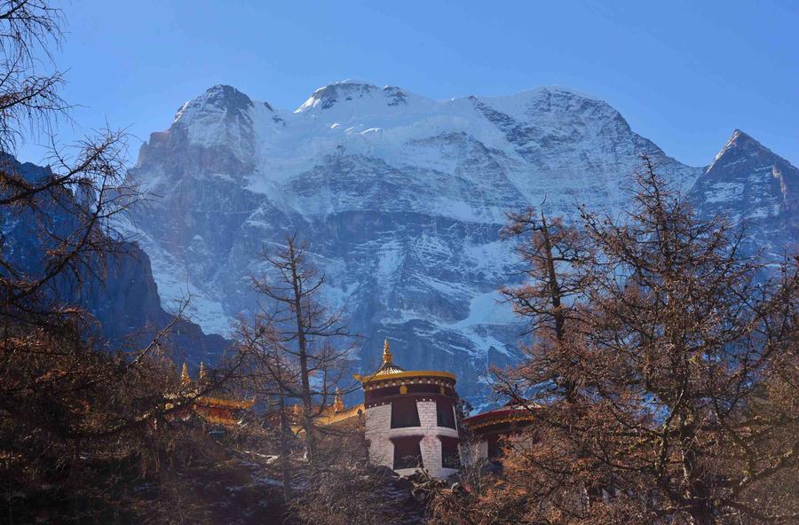 Daocheng Yading, a winter fairyland