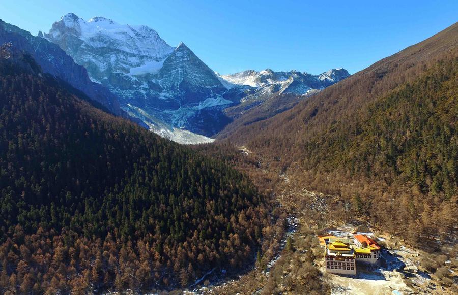 Daocheng Yading, a winter fairyland