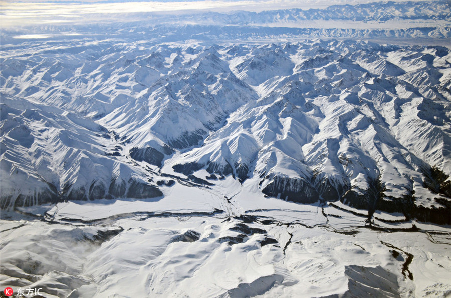 Majestic Tianshan Grand Canyon in Xinjiang