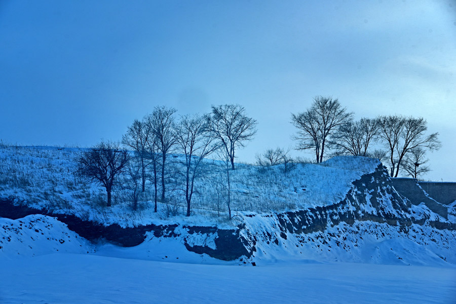 Breathtaking scenery of Bashang Grassland in winter