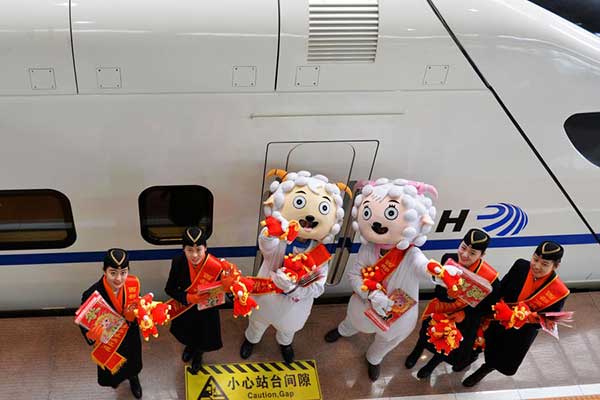 China's railways transport 52 mln passengers during Spring Festival