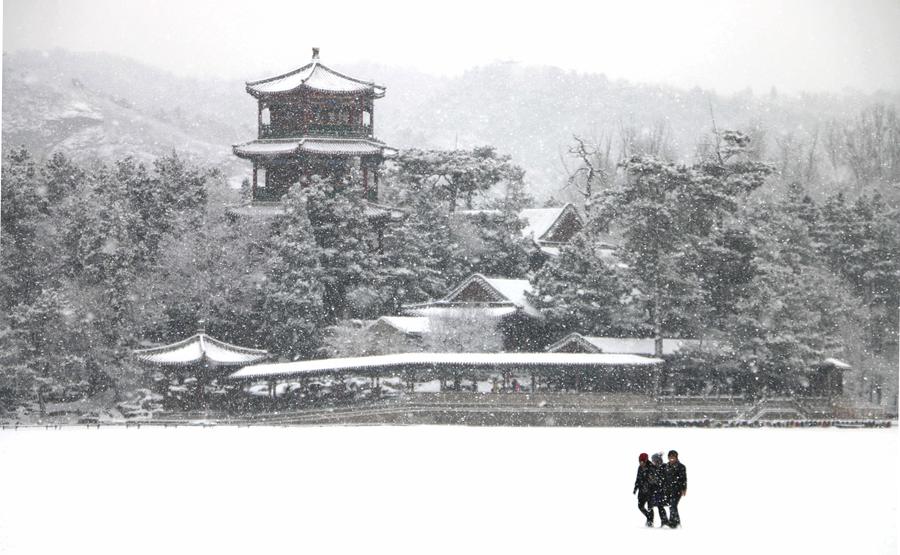 Snowfall hits N China's Hebei