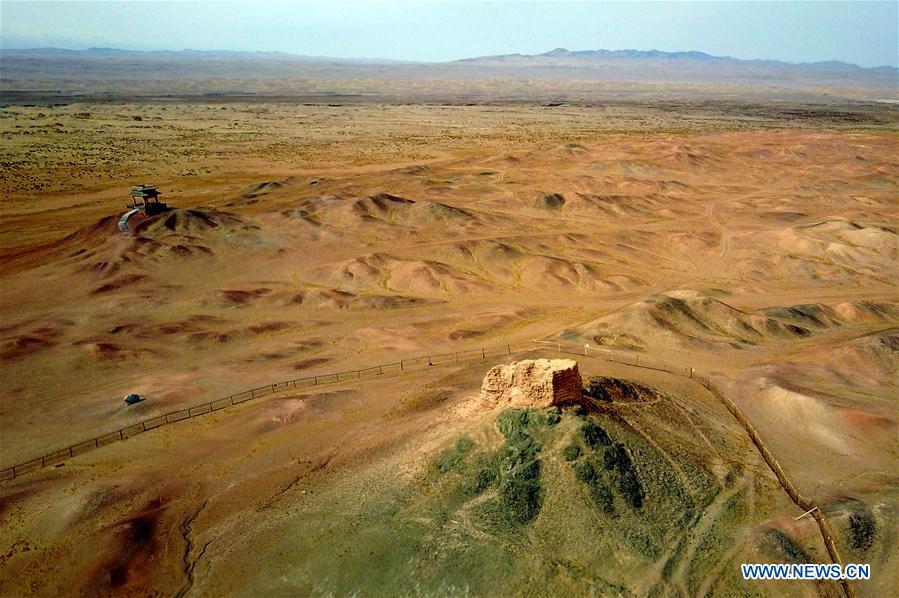 Mingsha Mountain in Dunhuang, NW China's Gansu