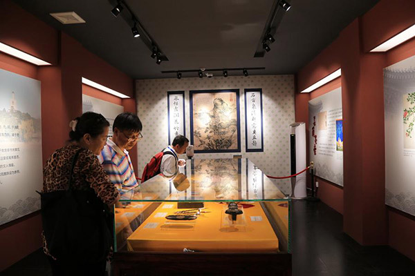 Emperor Qianlong's favorite reading place getting a face-lift