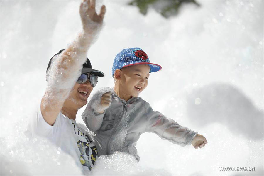 Rainbow Bubble Run held in China's Zhejiang