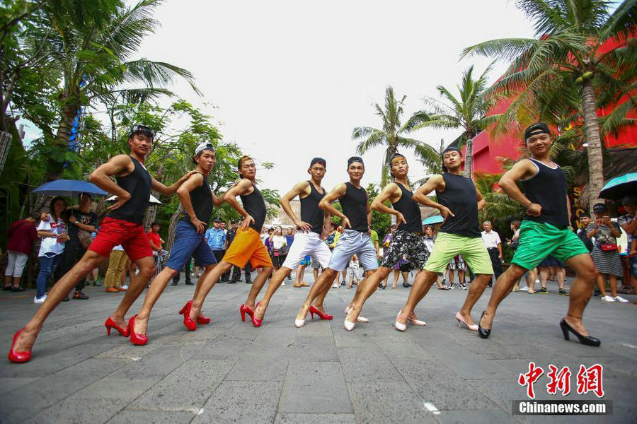 Men on high heels party in Hainan